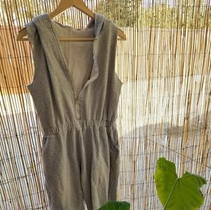 Grey jump suit size 8-12. Super comfy.